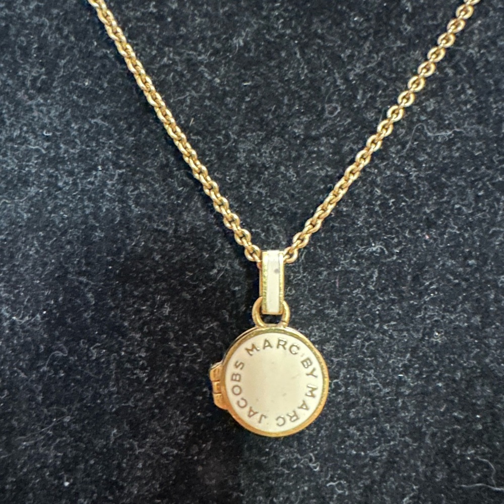 Marc by Marc Jacobs Cream and Gold Charm Necklace